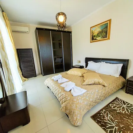 Villa Villas
