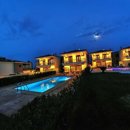 Villas Villa *