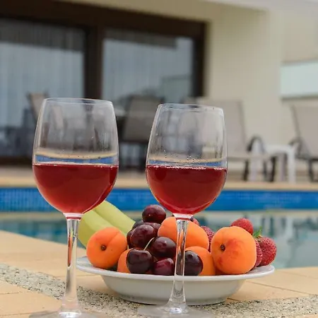 Villa Villas