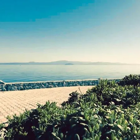 Villas Villa *
